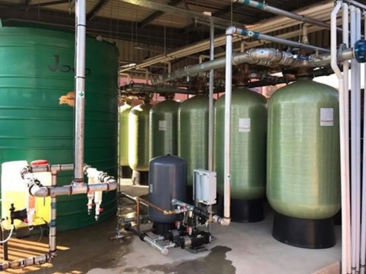 Commercial water filtration equipment
